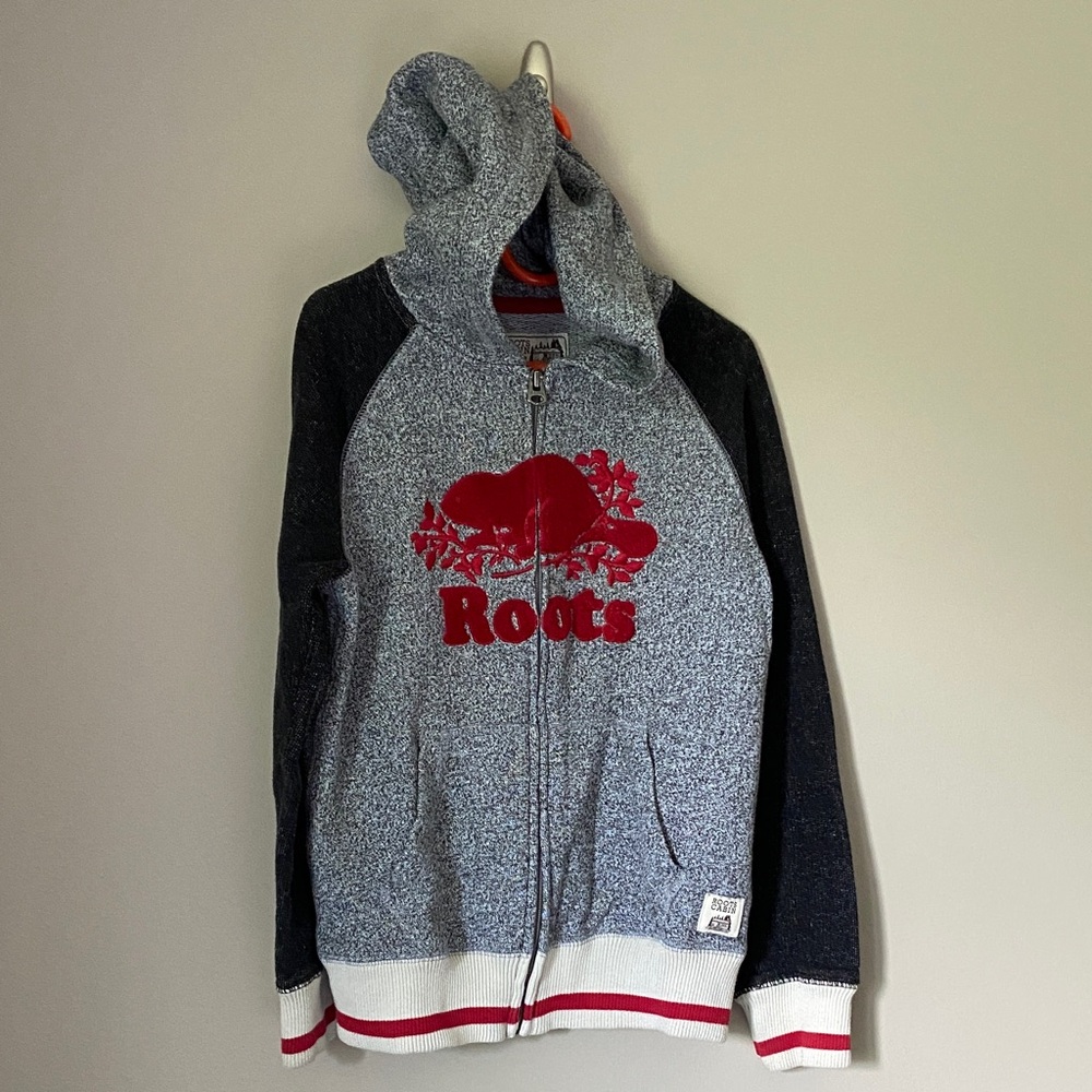 Roots Salt and Pepper Zip-Up Hoodie Sweatshirt with Red Logo Size M